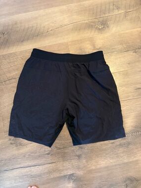lululemon athletica Men's Black Athletic Training Shorts